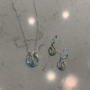 Necklace and earring set